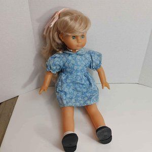 Famosa vintage doll